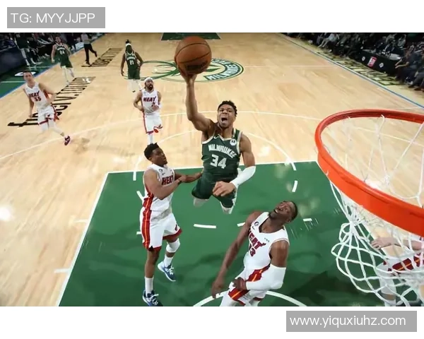 热火与雄鹿季后赛第二场精彩回放全景分析与战术解读 热火与雄鹿季后赛第二场精彩回放全景分析与战术解读